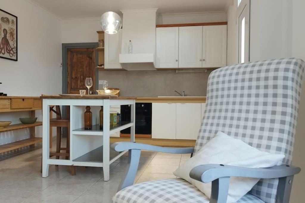 Charmante Maison T2 De Plein Pied Avec Exterieur Calme Aux Arenes Villa Béziers Exterior foto
