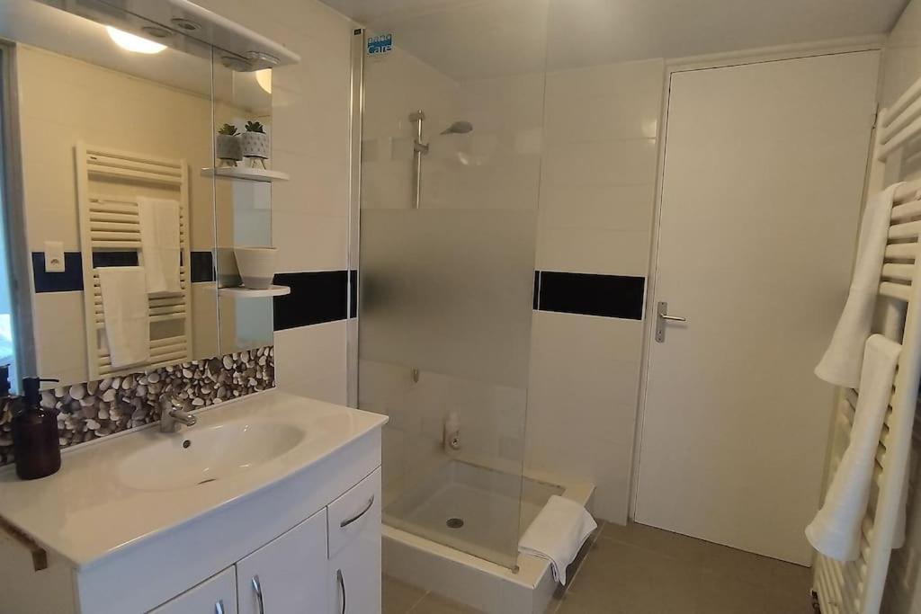 Charmante Maison T2 De Plein Pied Avec Exterieur Calme Aux Arenes Villa Béziers Exterior foto